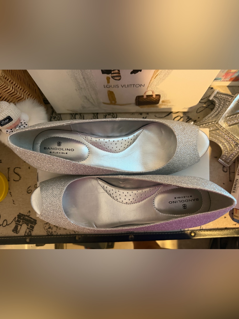 NWT Bandolino Women’s Silver Sparkle Peep-Toe Wedges - Picture 3 of 6
